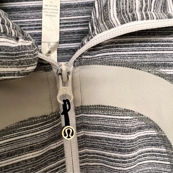 Lululemon Woman White Gray Striped Zipper Up Jacket Size 4 - Picture 12 of 16